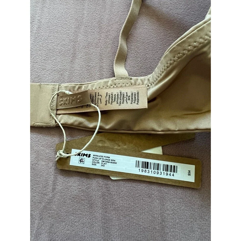 SKIMS WIRELESS FORM PUSH-UP PLUNGE BRA - size 34D- color Clay - new with tags - Picture 9 of 11